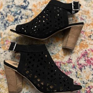 SM New York black heels